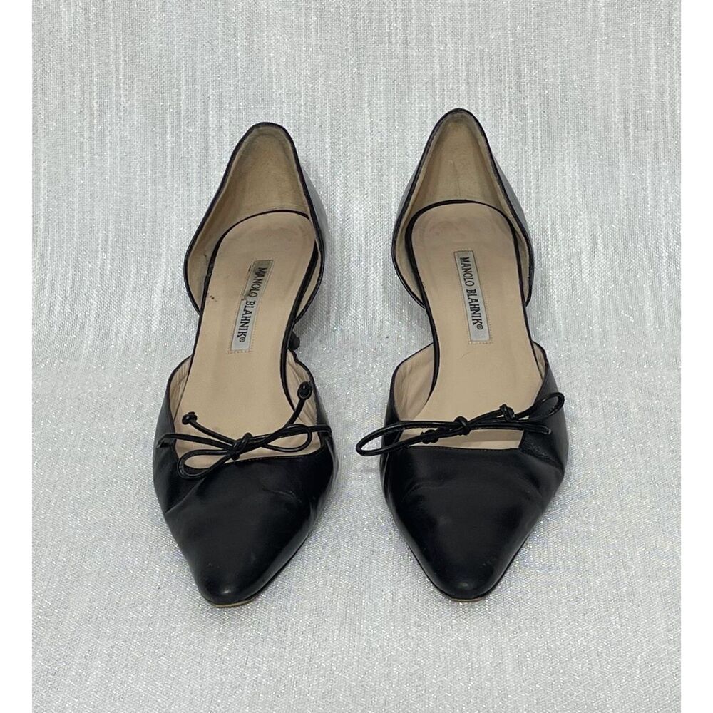 Manolo Blahnik Black Leather D'Orsay Pumps - Size 39.5 - Heel 2 - Picture 2 of 4